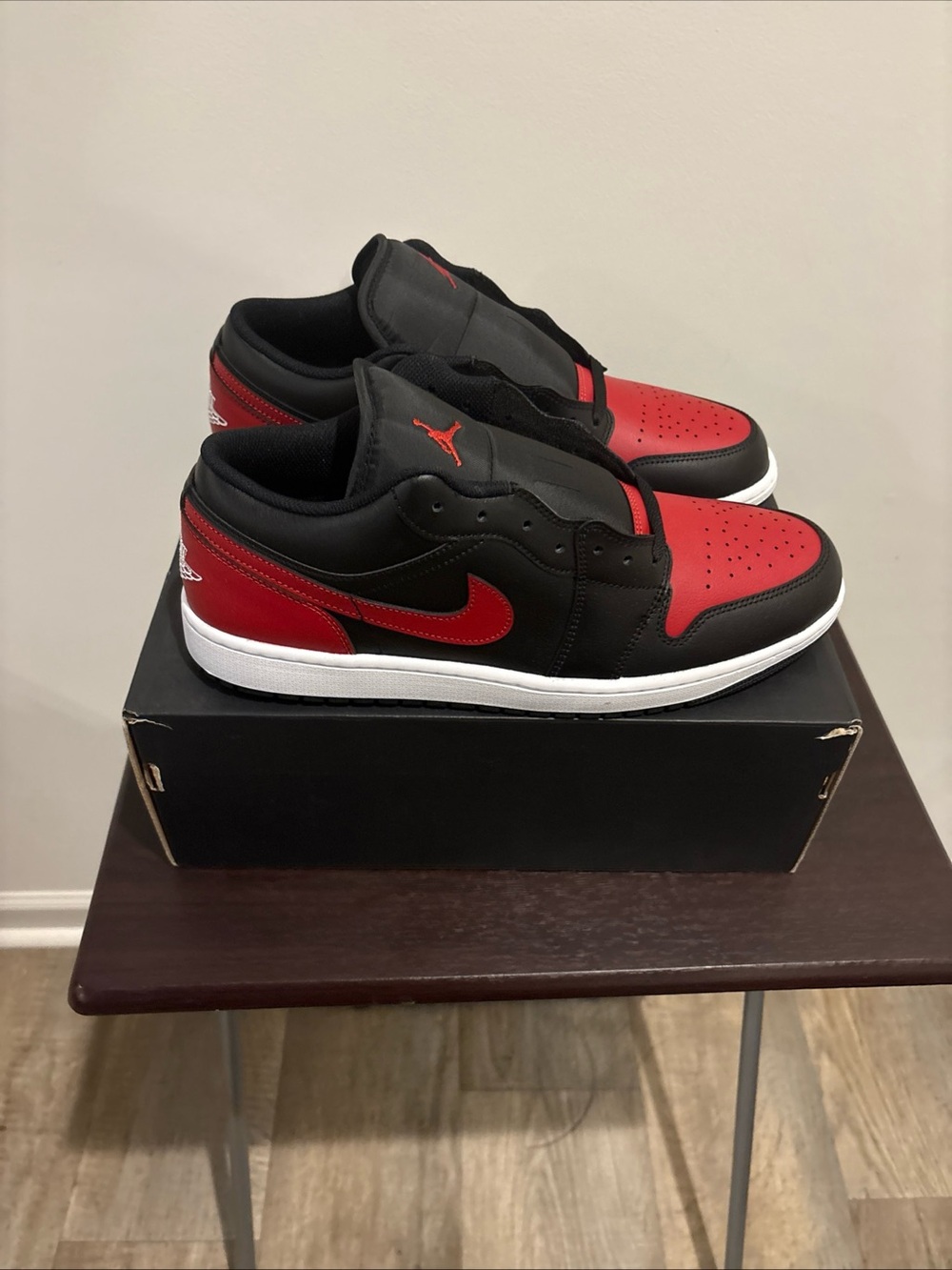 Men Jordan One lLow-Top Sneakers size13 in Black and Red - Picture 3 of 9